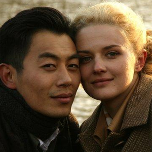 日本护士脱裤子自慰
