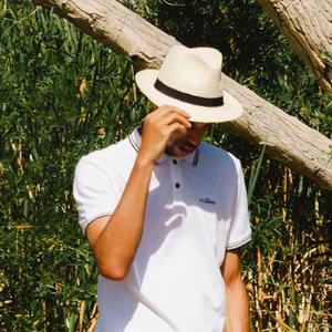 日本护士脱裤子自慰
