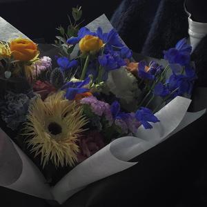 日本护士脱裤子自慰
